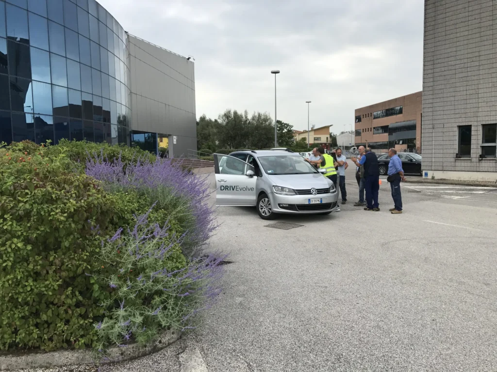 corso pratico di guida ecologica e eco-driving per aziende tenuto da un istrruttore DRIVEvolve